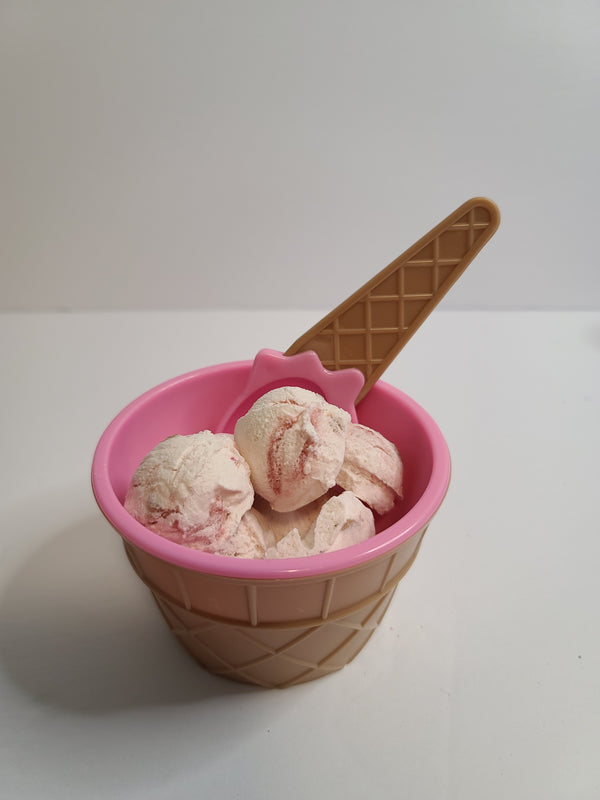 Strawberry Cheesecake Ice Cream Scoops